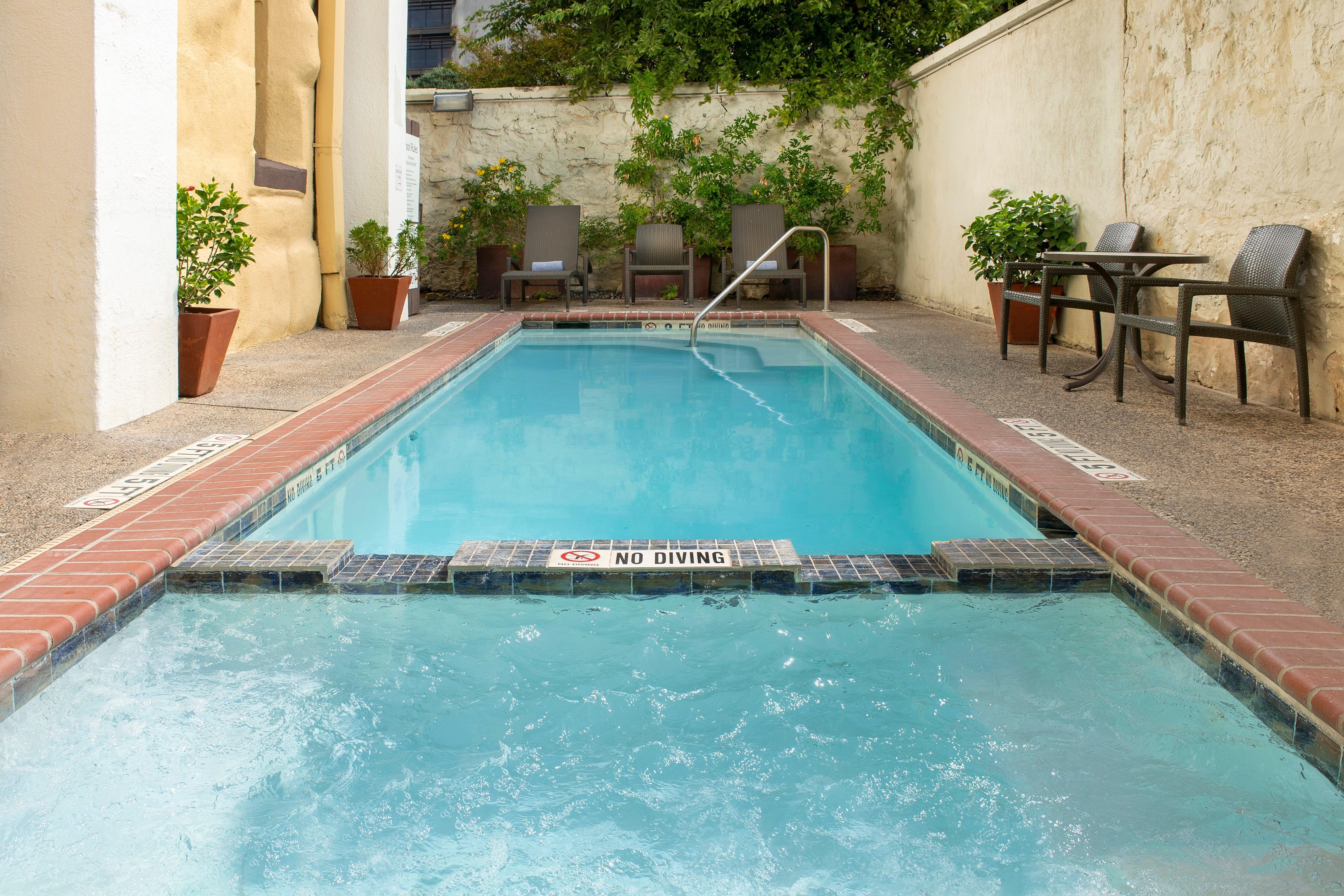 Holiday Inn Express San Antonio North Riverwalk Area By Ihg Buitenkant foto