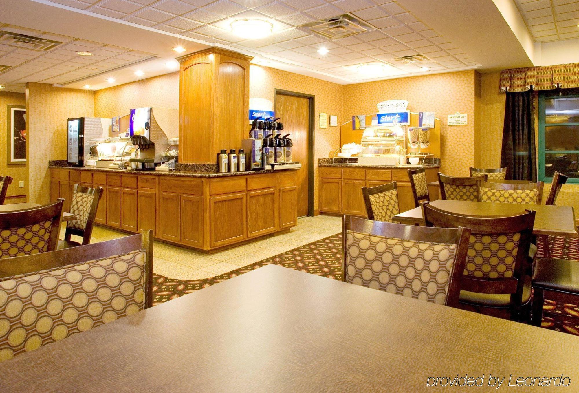 Holiday Inn Express San Antonio North Riverwalk Area By Ihg Restaurant foto