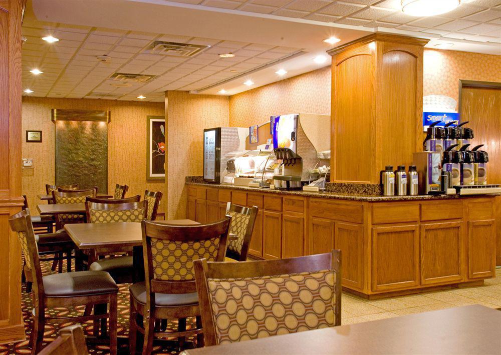 Holiday Inn Express San Antonio North Riverwalk Area By Ihg Restaurant foto